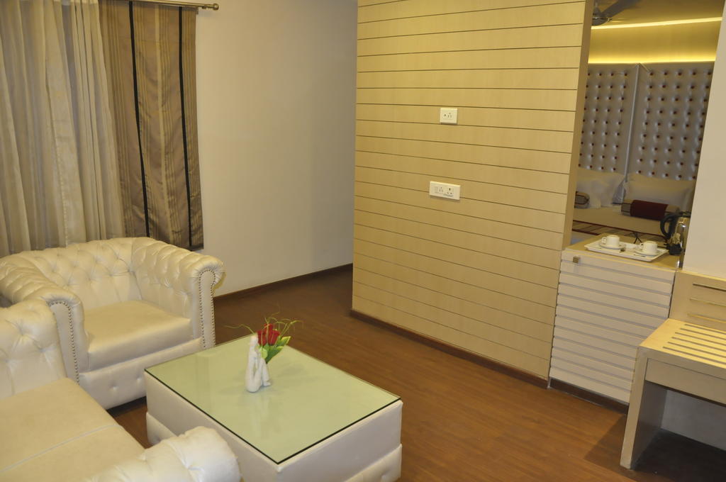 Hotel Rallentino Kota  Ruang foto